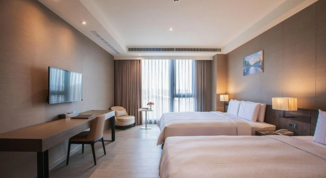 Jin Shi Hu Hotel, Rezervați Hotel Hoteluri de 4 stele în Kaohsiung, 4*