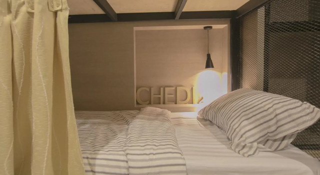 Chedi View Hostel & Rooftop Bar, Varaa Hostelli Hostellit kohteessa Central Thailand, Hostelli