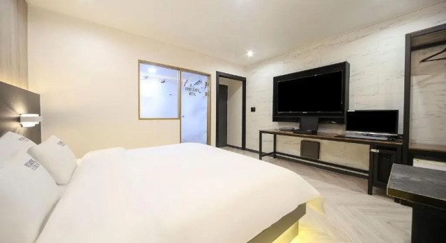 Номер Deluxe Masan First Class Hotel