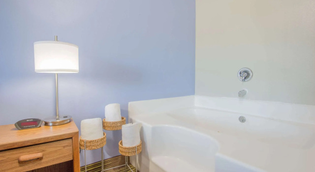 Super 8 by Wyndham Toledo, Prenota Hotel Toledo Iowa