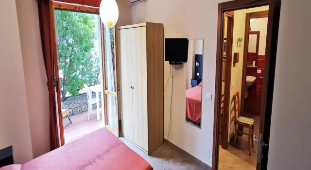 Апартаменты с 2 комнатами с балконом Apartment in Pietra Ligure