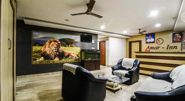 OYO 35561 Hotel Amar Inn, Rezervovat Hotel Hotely v Andhra Pradesh s parkováním, Parkování