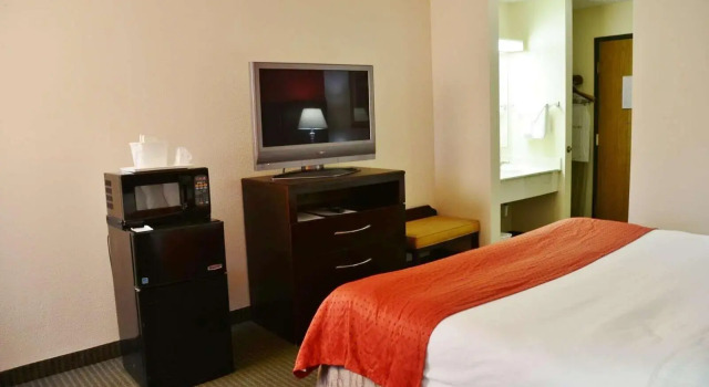 Двухместный номер Standard Country Hearth Inn & Suites - Kenton