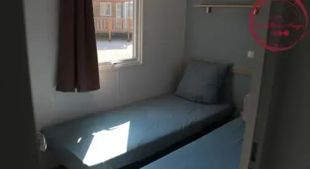 Camping Le Romarin, Rezerwuj Pole kempingowe Hotele w Vermillion Coast z basenem, Basen