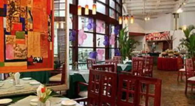 88 Eiling Park Hotel, Забронировать Отель Отели Чунцин с парковкой, рядом с Станция метро Daping, Парковка