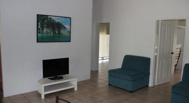Одноместный номер Economy Цокольный этаж c 1 комнатой Dunk Island View Caravan Park