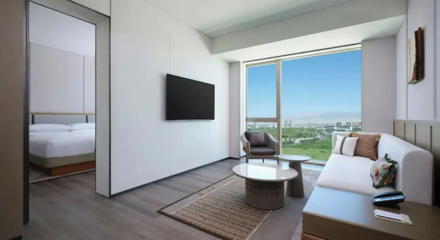 Люкс Standard Courtyard By Marriott Korla