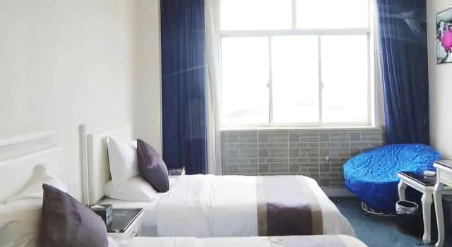 Jinzhonghuan Holiday Hotel