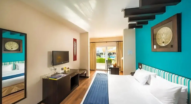 Номер Deluxe Al Wadi Hotel