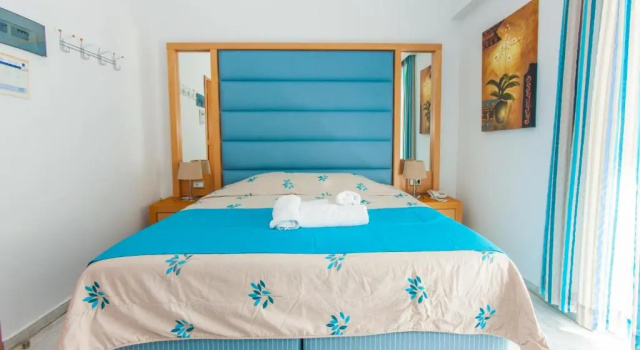 Двухместный номер Standard Frini Hotel