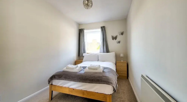 Spacious 2bed Close to City Centre, Забронировать Отель Эдинбург Midlothian, рядом с Железнодорожный вокзал Эдинбург-Уэверли