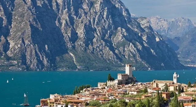 Appartamento Violetta, Prenota Appartamento Hotel a Veneto con parcheggio, Parcheggio