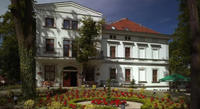 Hotel Bugatti