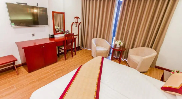 Полулюкс Tu Son Luxury Hotel