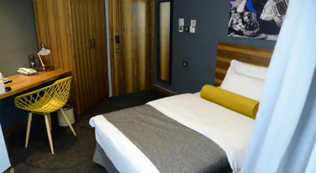 Одноместный номер Standard Royal Court Hotel