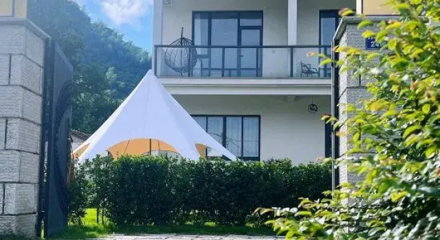 Moxian Shanye Suxi Parent-child Holiday Homestay (Moganshan Yulinba Branch), Prenota Hotel Hotel a Huzhou con piscina, Piscina