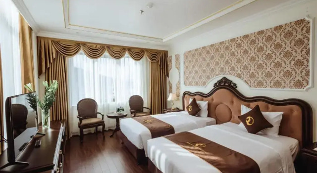 Номер Deluxe Dragon Legend Hotel