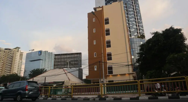 DJURAGAN KAMAR SLIPI, Book Hotel Palmerah Jakarta