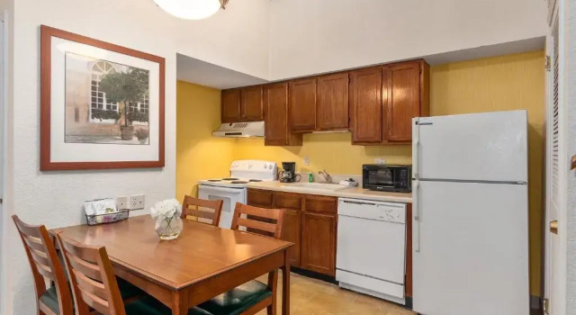 Люкс с 2 комнатами Residences at Daniel Webster