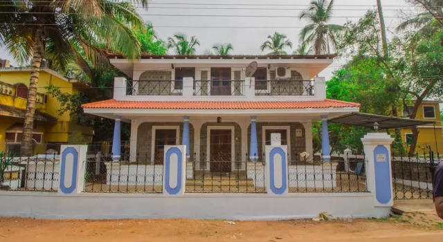 OYO 13391 Home Sunny 4 BHK Villa near Mapusa, Book Villa Sommerhuse i Mapusa, Hytte