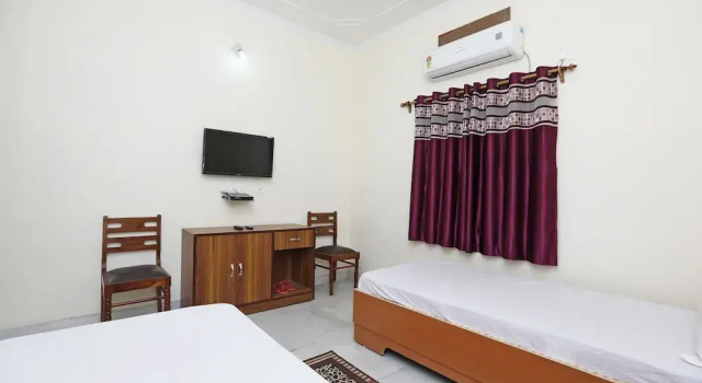 OYO 44618 Paradise Guest House, Varaa Matkakoti Vierastalot kohteessa Bihar, Matkakoti