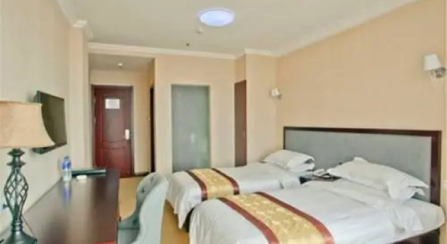 Dalian Huaneng Hotel, Book Hotel Hotels in Liaoning with Parking, Parking