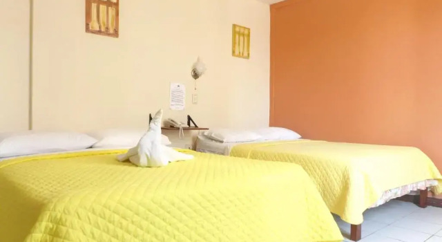 Habitación cuádruple Estándar Hostal Antares