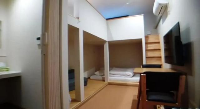 Четырёхместный номер Standard Hiroshima Saijo Youth Hostel