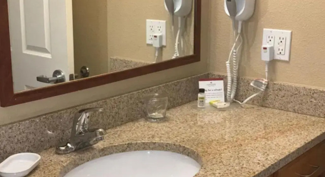 Двухместный номер Standard Candlewood Suites Craig-Northwest by IHG