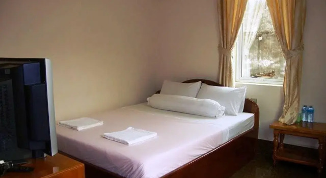 Champeysor Kep Guesthouse & Bungalows, Boek Hotel Hotels in Kep Province met parkeren, Parkeren