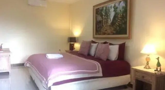 Semaya Homestay, Забронировать Отель Отели провинции Бали с завтраком, Завтраки