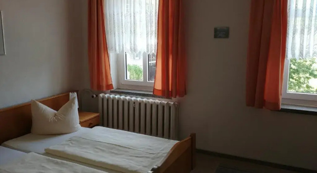 Gasthof & Hotel Zur Linde, Rezervovat Hotel Thum Ore Mountains