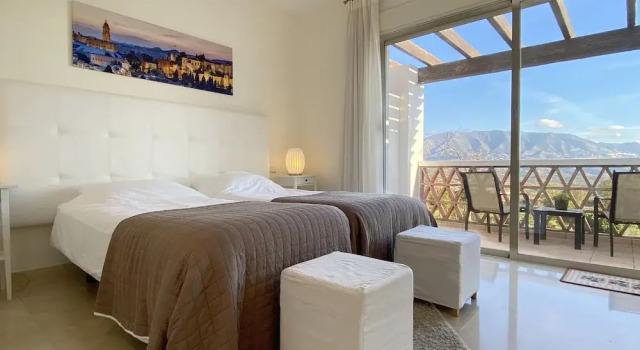 Tasteful Holiday Home in Cala de Mijas With Swimming Pool
