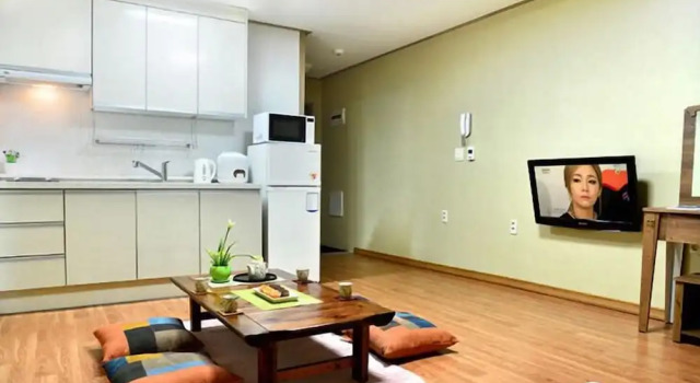 Семейный номер Standard с балконом Jeju Bada Wi Olle Pension