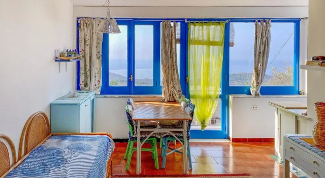 Stunning Home in Camerota With 2 Bedrooms and Wifi, Prenota Hotel Camerota Cilento