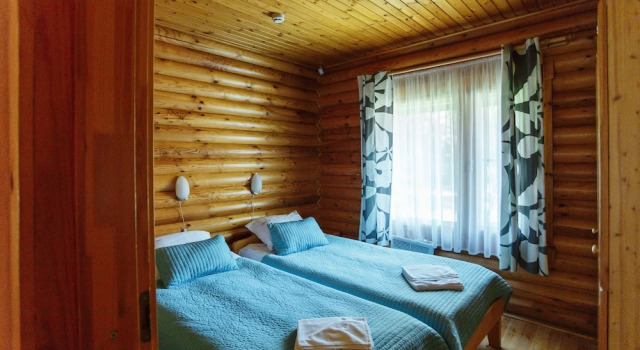 Коттедж с 3 комнатами База Отдыха Green Village