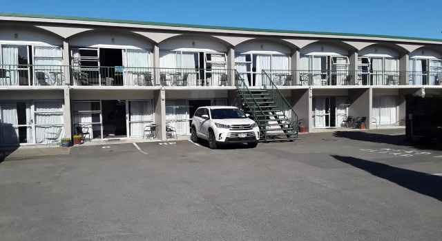 Апартаменты 289 Midway Motel