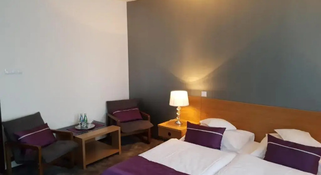 Motel 2000, Buchen Sie Motel Motels in Großpolen, Motel