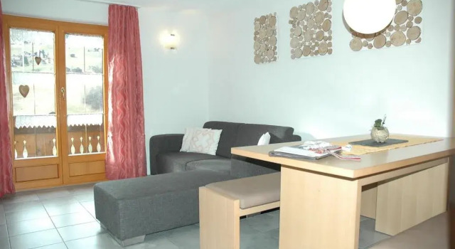 Appart Enzian, Book Apartment Hotels in Vorarlberg with Parking, Parking