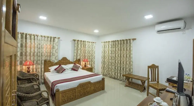 Royal House Hotel, Rezerwuj Hotel Nyaung-U 