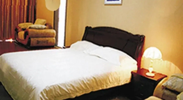 Jiangdu Rui Park Home Business Hotel