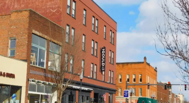 Hotel Clarence, Rezervasyon Otel Seneca Falls Cayuga Lake Wine Trail