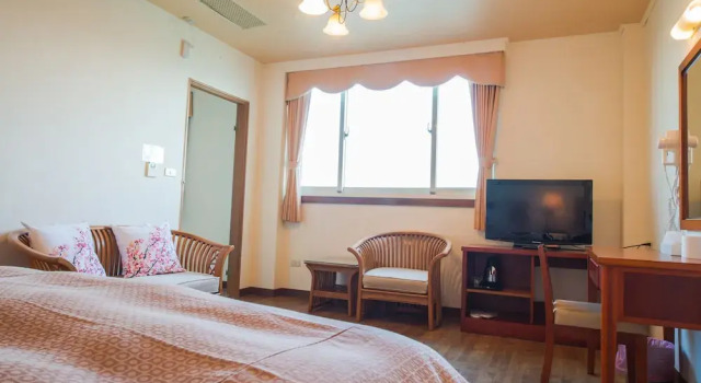 Номер Luxury JiaHua Hotel