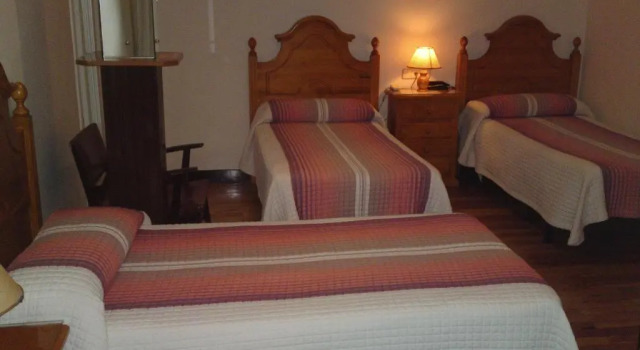Трёхместный номер Standard Hostal Maria Cristina