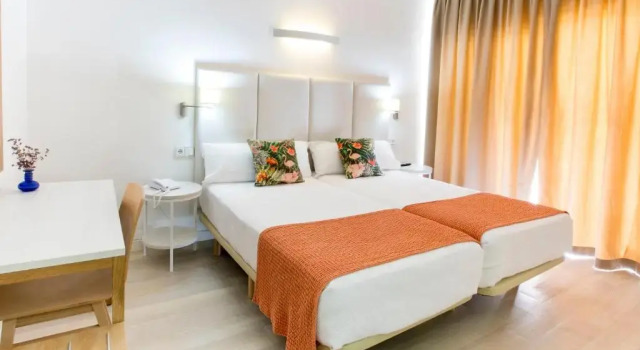 Двухместный номер Standard с балконом Hotel Levante