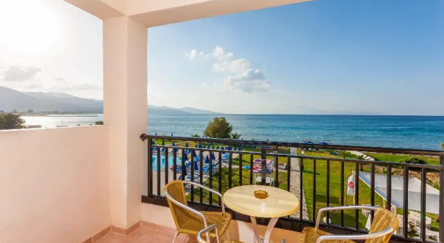 Двухместный номер Standard с балконом Alykanas Village Resort