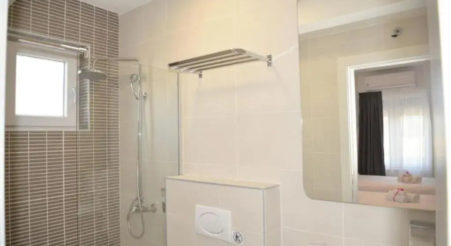 VilaMihaela, Prenota Hotel Hotel a Skopje con parcheggio, Parcheggio