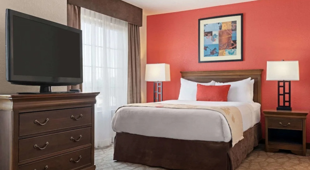 Двухместный люкс Deluxe Hawthorn Extended Stay by Wyndham Decatur