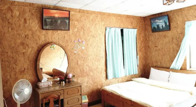 Cen Chi Xuan, Book Hotel Hoteller i Chishang med parkering, Parkering