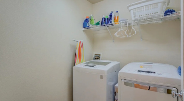 Вилла Urban Practicality! 3 Beds, Patios & Dog Friendly